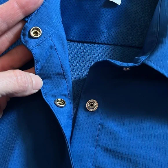 BNWOT royal blue Duluth Trading Co. long sleeve shirt - Picture 16 of 16